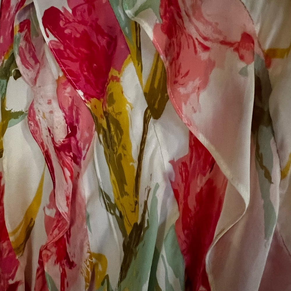 Beautiful with tags dress. Perfect for any spring/summer occasion